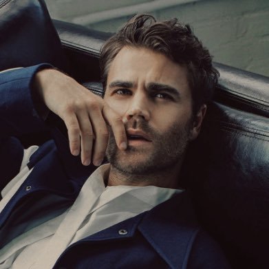 #OC // An orphaned man isolated by life // Ship: @Sam_Howler ♥️ // College History Professor #RP #TVDRP #SPNRP #AHSRP