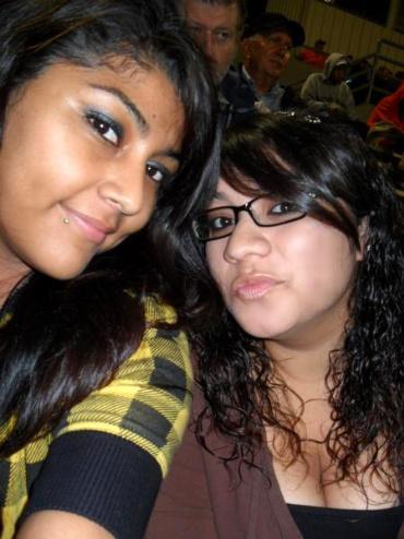 Moniqueyy08's profile picture. 