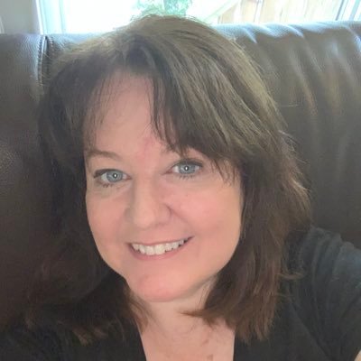 I'm a novelist, TV documentary producer and the host/Executive Producer of The History of Murder podcast & YouTube Channel.