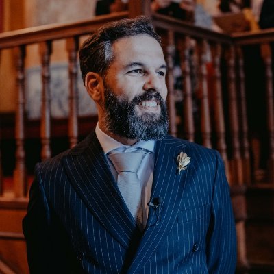 Conta pessoal a onde partilho os meus projetos, iniciativas e artigos passados recentes.
š¦ Casa de @AzuajeFidalgo
