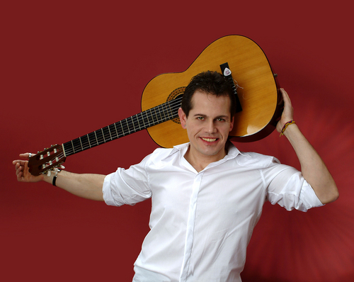 JAVIORTIZGONZAL's profile picture. hola amigos ,soy javi cantautor español,amo la musica es mi vida,espero les guste mi nuevo cd..