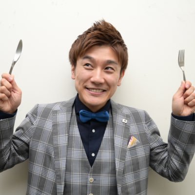 ラフ次元の空 道太郎です。 芸能人みたいな名前ですが本名です。 梅村(梅ちゃん)の相方です。TheSecond2024ファイナリスト。すべらない話2022ニューフェイス芸人。トークライブRistrante sora グッズはこちらhttps://t.co/WvJKDFCytE