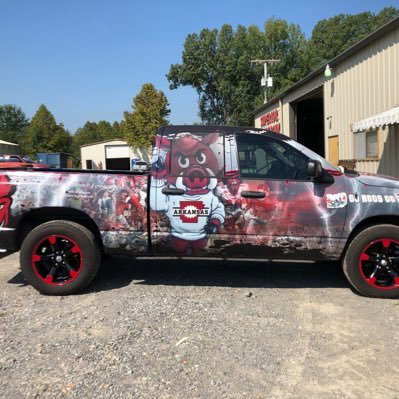 Razorback fan 43yrs, love God,Family,And my Hogs,OTR trucker run mostly through SEC Countr with my truck driving wife,WooPig,Coach Pitman Boss Hog, Yeesssiirrrr