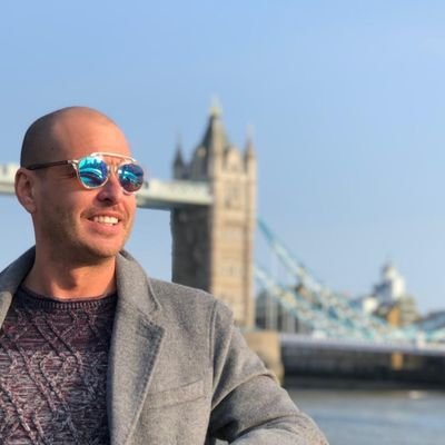 Jose_A__Navarro's profile picture. Me gusta el CINE, las SERIES y la TELEVISION. Y todo lo que a ello le rodea y compone.