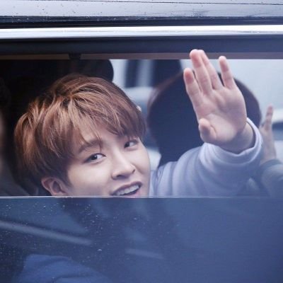 Lazyasss's profile picture. MM. depresso

🐣 040818 040519