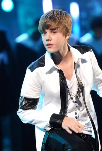 Simplismente uma garota apaixonada por Justin Bieber ...
@justinbieber love u
melhor amiga --@wordbeliebers