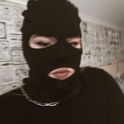 fackingadove's profile picture. будущий журналист, пишу плохо