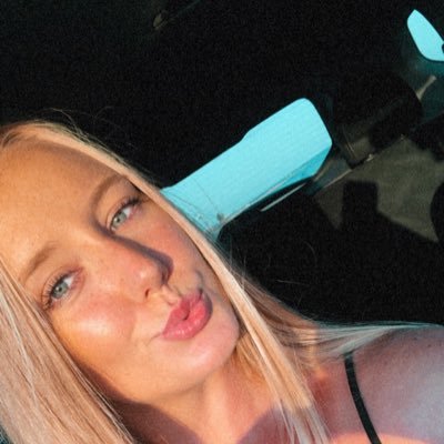 emilyasmith__'s profile picture. 