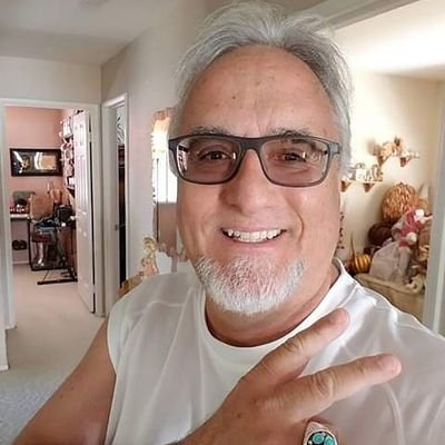 lover of God, music is life, so I love music........ God bless🇺🇸....God bless the world.......