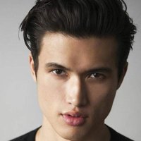 Reggie Mantle (Parody) (@iletteredinsexy) 's Twitter Profile