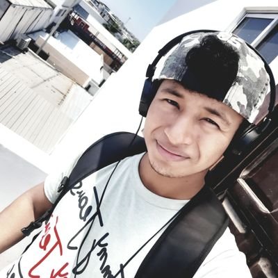 DieguinTersero's profile picture. Un dia pacifico, un sol esplendido, una playa hermosa y la vida pasando frente de mis ojos