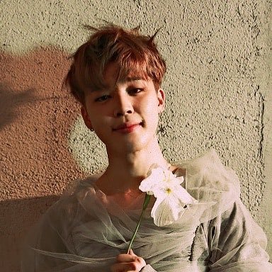 iY22z's profile picture. 20