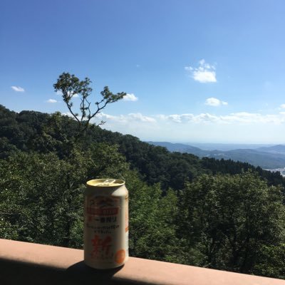アラフォー両足どっぷりサラリーマン / 損保会社社員、保険金支払部門 （損サ）/ たまにふざけて、吠える / 損サの仕事は好き / 不正請求は大嫌い