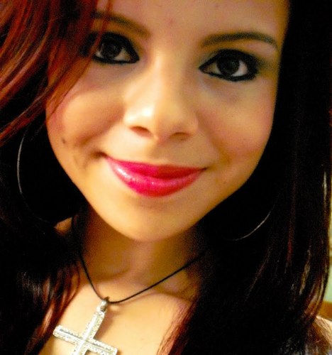 Karinacrislayne's profile picture. 