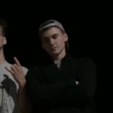 rilesv2's profile picture. Snapchat: rilesv2 Insta: riles_v2