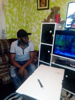 ChrisWi35556929's profile picture. blue