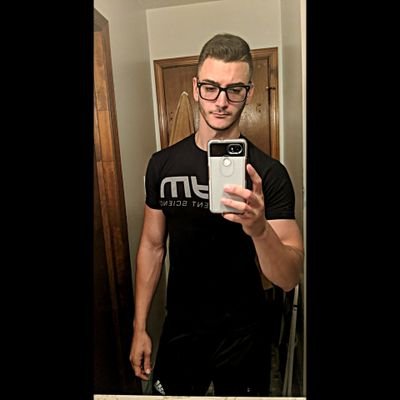 Nastazi17's profile picture. 