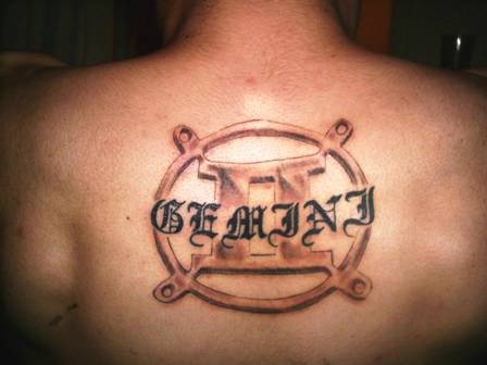 dis_is_Q's profile picture. I work, I party.....it's all fun and games....as you guessed, i am a ~Gemini~ #TeamGemini #TeamBlackberry