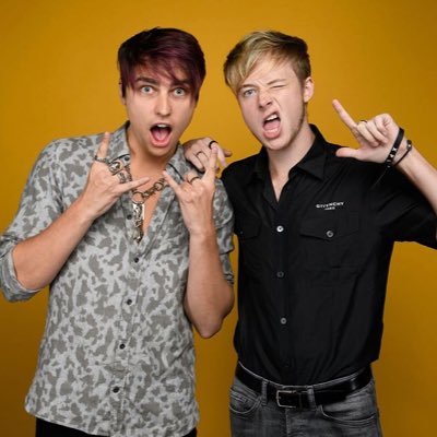 I love @samandcolby I wish I could meet them one day