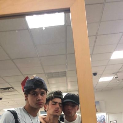 xzamity1's profile picture. san diego🎈