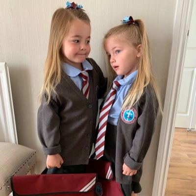All about my girls, golf, SWFC and the occasional pint 👯♂️⛳️🏌🏼♂️🦉💙🍺
