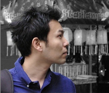 lasserre00's profile picture. 독거노인을 향해 치닫는 미중년?