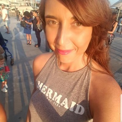 lovelymsv's profile picture. cupcake maker, star gazer, dance-a-holic, 8 clapping, hockey loving, beach bum ~  #SweetNess #GKG