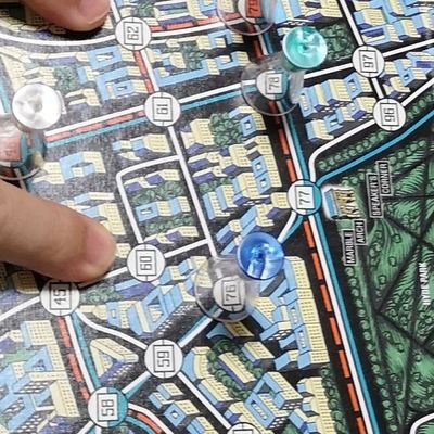 ボードゲーム専用のアカウントです。はまって三年ほど。戦略が多様なものが好き。必要なスキルが異なるゲームを知るのも好き。
今は趣味/のちに仕事(にしたい)/ボードゲーム戦略の記録