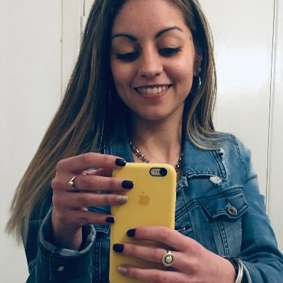 RooPriante's profile picture. Ama a quien te ama y sonríe a quien te odia.

•Alexis💟
•Leonina🦁