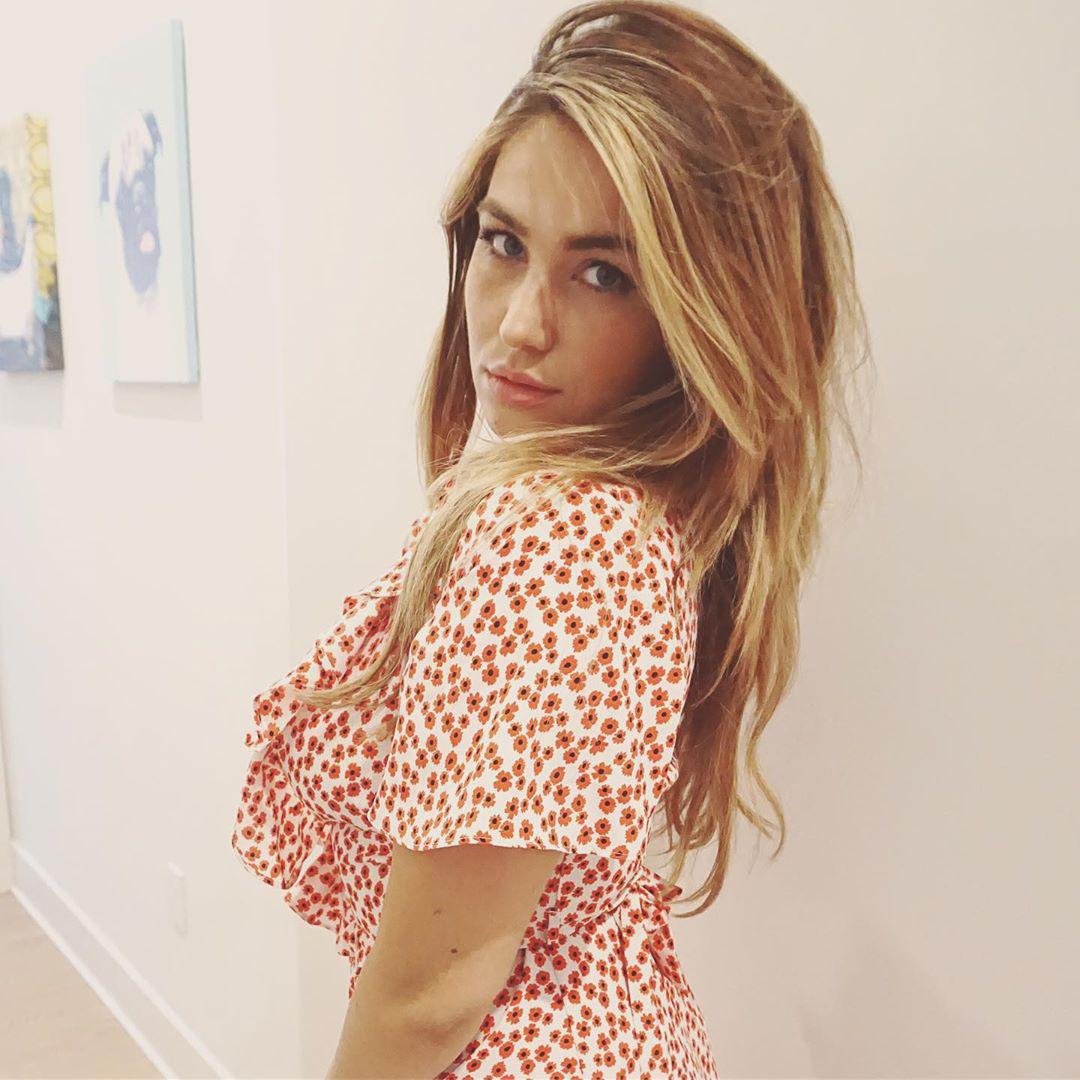 YouTuber, author of Mean Boys Memories, dog mom. Traveling the US, filming a documentary raising awareness for aplasticanemia NYC