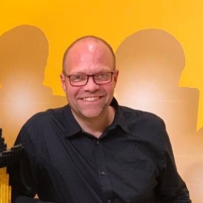 Head of Marketing for The Borders Distillery. Vice-Chair of the Marketing Society in Scotland. Puzzle Designer. Semi-pro LEGO builder. Infrequent Twitterer.