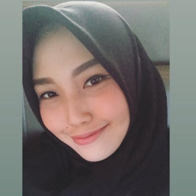 indrisaridesi's profile picture. 