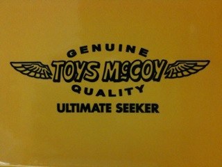 toys_mccoy's profile picture. 雑誌の表紙や大企業の広告を手掛けるイラストレーターとして活躍後、1987年からフライトジャケットを手掛け、ミリタリークロージングブランドのパイオニアとして日本のフライトジャケットブームの火付け役となった代表・岡本博が1996年に設立。