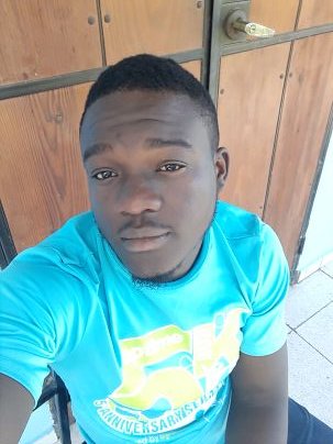 #Finance student manager
#Interpreter
#marketing agent 
I'm passionate about music
Born in Jacmel