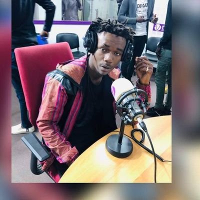 BroOfficiel's profile picture. Artiste / Musicien 
Acteur / cinéma
E-mail. : brodollar24@gmail.com
Snap : brodollar
Facebook. :  Bro Dollar 
Téléphone : 778465754-771412202