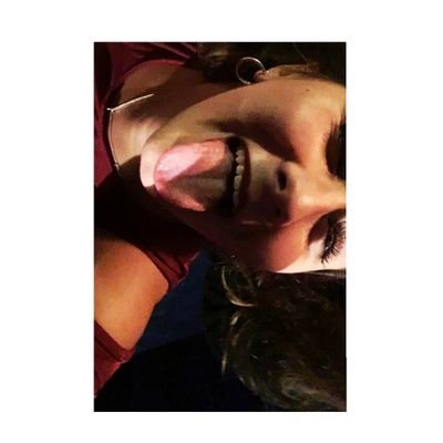 _Maria_Carrasco's profile picture. UAM. Todo tiene su límite.   

  ভাগ্য                      
 -Courage beats the fear- http://t.co/zeTeWShVzi