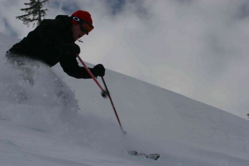 nypistat's profile picture. F.d bandymålvakt med onödigt många högskolepoäng. Certifierad elitbandytränare i timeout pga civilt jobb. #soffexpert