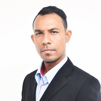 3Fizie's profile picture. #sukankasutsekolah

"Jangan berlatih utk jd sang juara tetapi berlatihlah utk kalahkan sang juara"