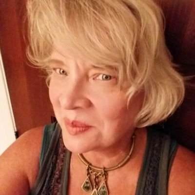 vivianatstar64's profile picture. Peace & Love