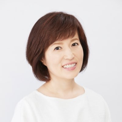 磯野貴理子の公式Twitterです。
情報を発信するためのアカウントです。
つぶやいているのはスタッフです。
しかも気まぐれにやっております。
本人はつぶやきませんので悪しからず。。
ゆるくやっておりますが、応援よろしくお願いします✨