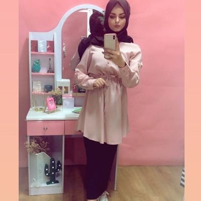 dHSEM1xVflmXCLh's profile picture. ‏مندوبة مبيعات شركة فوريفر