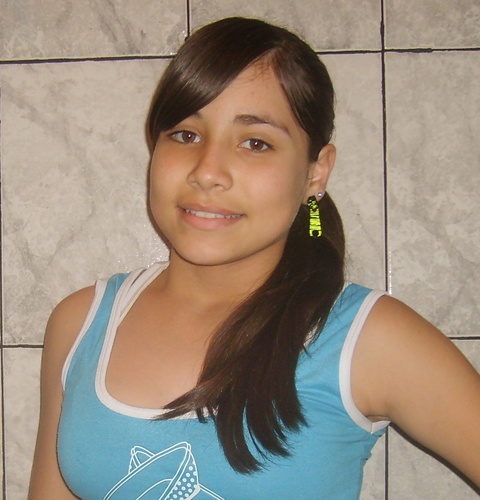 Ae galera, to nesse twitter porque hackearam o meu outro twitter(@heey_mand)... pessoas que me seguia antes, segue aki de volta??por favor *-*