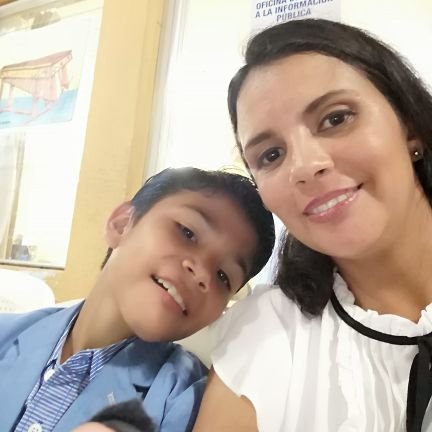 servidora en ministerios Ebenezer Guatemala