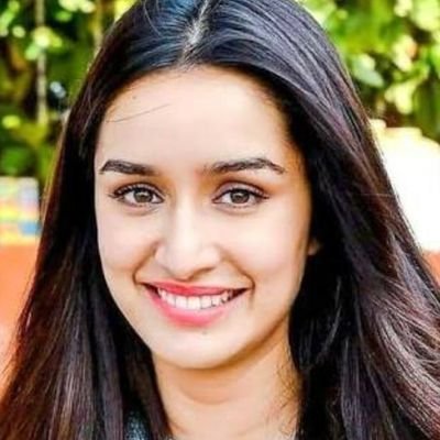 Shravanich3's profile picture. Studious