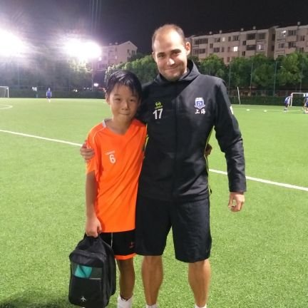 Entrenador de N3 en fútbol. Ex Entrenador de CFA (Asociación de fútbol China) y SFA (Asociación de fútbol Shanghái) 🇨🇳.
