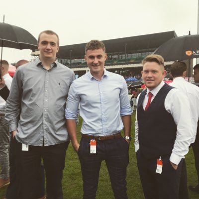 leeswales1's profile picture. 