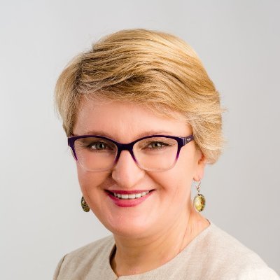 Prezeska Fundacji Ukraiński Dom, Kandydatka do Sejmu RP w 2019 r., nominowana do Warszawianki roku 2022, na liście ForbesWomen Poland 24 kobiety na 2024