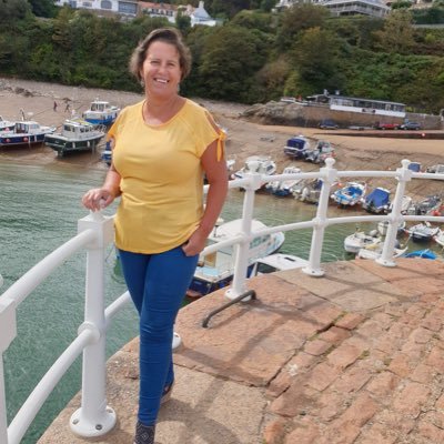 MariaVe92801135's profile picture. Honesty