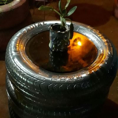 تصميم صفرات وكراسي جلوس منزليه داخليه وخارجية وديكورات منزليه ،اكسسوارات منزليه، يوجد توصيل في العاصمه المثلثه والولايات
للإستفسار عبر الدايركت