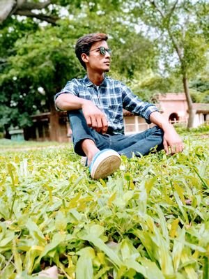 Mrsiraj48587123's profile picture. happy